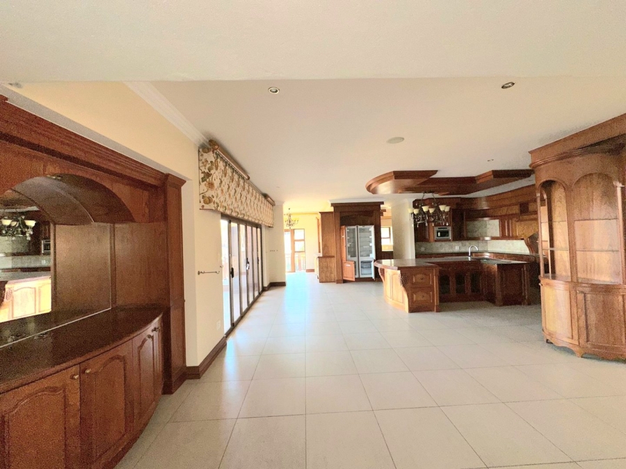 5 Bedroom Property for Sale in Ifafi North West